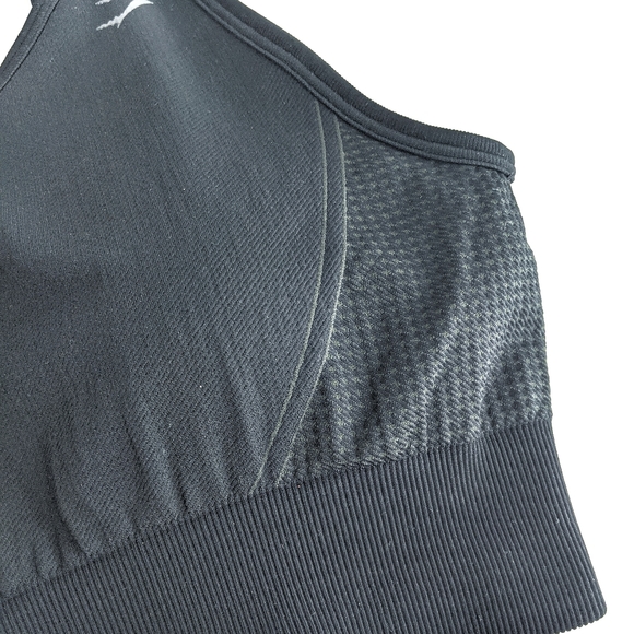 Gymshark • Ultra Seamless Sports Bra - Picture 4 of 6